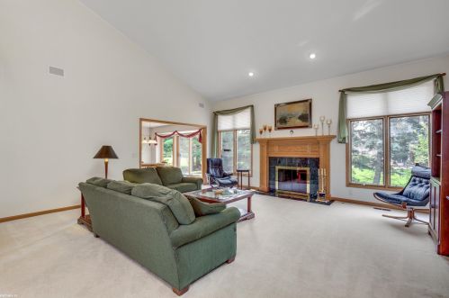 16820 Renee Dr, Macomb Township MI 48042-2324 exterior