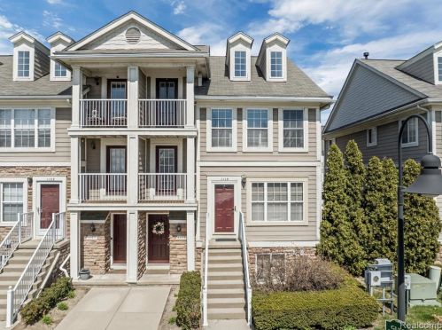 1111 Beaver Run, Troy, MI 48083-5458