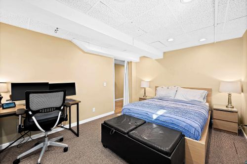 2524 15 St, Duluth MN 55806-1122 exterior