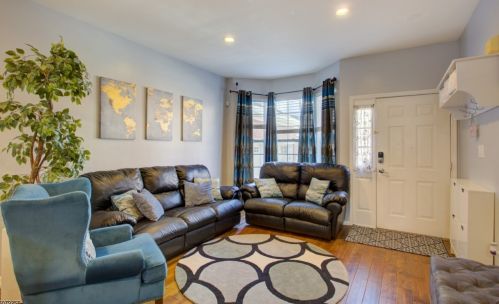 5 Gordon Cir, Parsippany, NJ 07054-3411