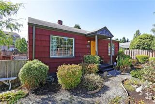 8613 35 Ave, Seattle WA  98115-3608 exterior