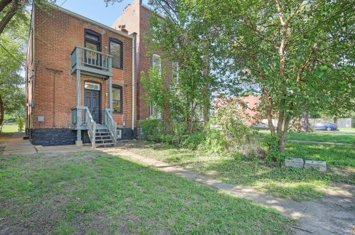 2921 Chippewa St, Saint Louis MO 63118-3720 exterior