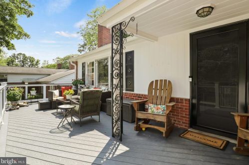 6406 16 St, Alexandria VA 22307-1411 exterior