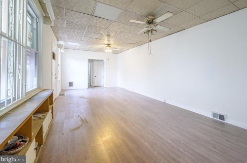 5435 American St, Philadelphia PA 19140-5726 exterior