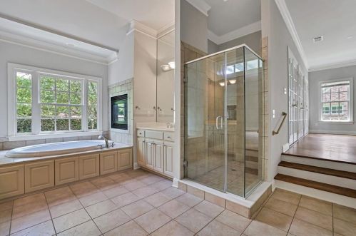 5 Conifer Cir, Atlanta GA 30342-4303 exterior