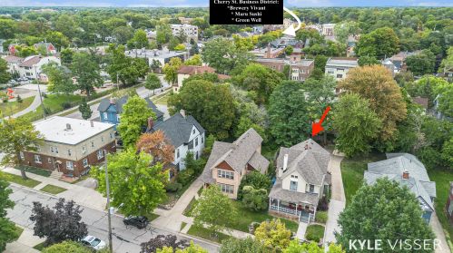 220 Charles Ave, Grand Rapids, MI 49503-4723