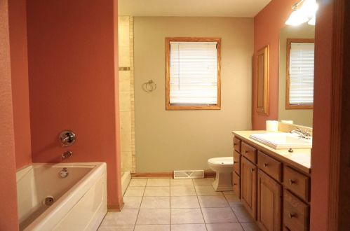 10930 Mdw Crk Ct, Milwaukee WI exterior