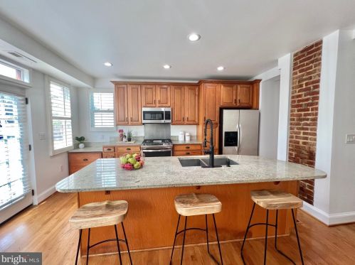 720 Taylor St, Washington DC  20017-2005 exterior