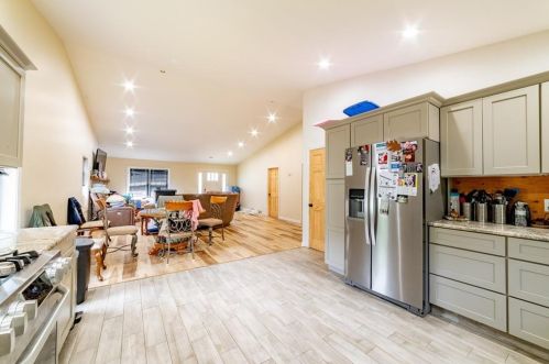 2 Eagle St, Providence RI 02909-1058 exterior