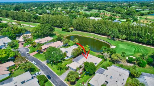 36 Hampshire Ln, Boynton Beach FL 33436-7414 exterior