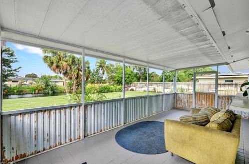 2285 41 Ter, Naples FL 34116-6517 exterior