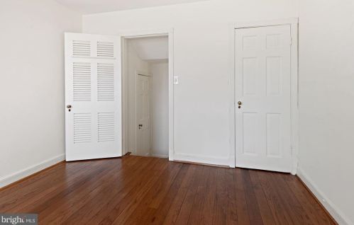 1030 31st St, Washington DC  20007-4405 exterior