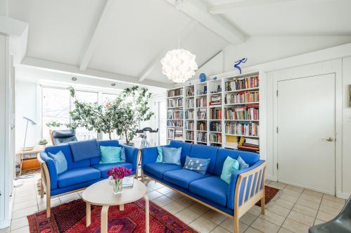 301 Carlisle Ave, Milwaukee WI 53217-4826 exterior