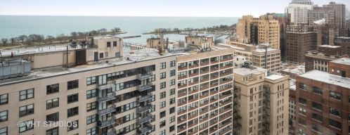 525 Hawthorne Pl, Chicago IL  60657-2907 exterior