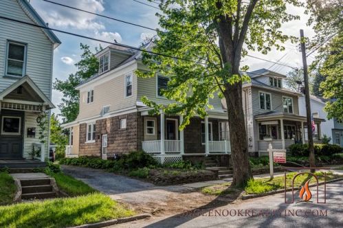 207 Catherine St, Schenectady NY  12302-2115 exterior