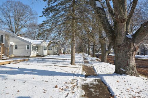 2103 Miles Ave, Kalamazoo MI  49001-5132 exterior