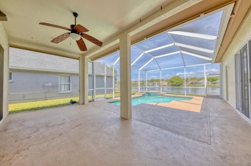 10041 Oasis Palm Dr, Tampa FL 33615-2779 exterior