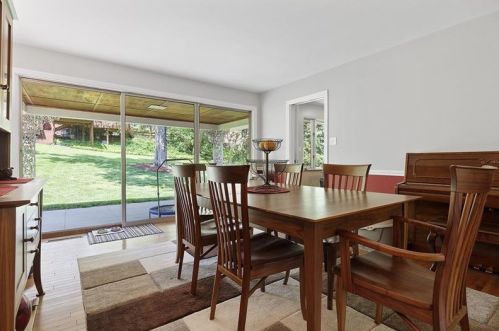 2630 Cedarvue Dr, Pittsburgh PA 15241-2912 exterior