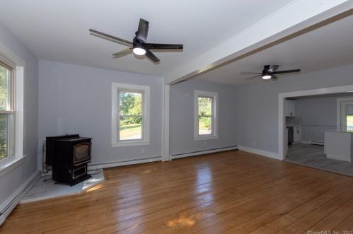 310 State Ave, Killingly CT 06241-2013 exterior