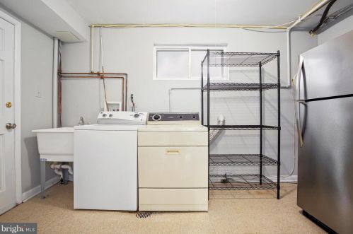 112 Blf Ter, Silver Spring MD 20902-3103 exterior