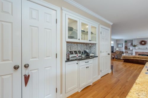 2 Asa Dr, Concord NH  03304-4012 exterior