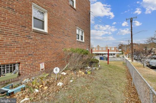 1280 Delafield Pl, Washington DC  20011-4418 exterior