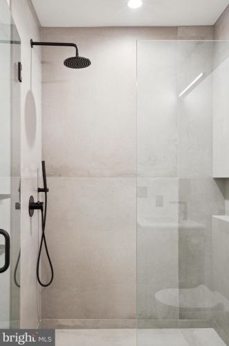 1355 Kater St, Philadelphia PA 19147-1817 exterior