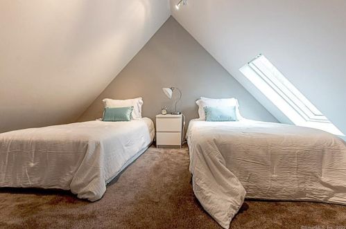 37 Dudley Rd, Wilton CT 06897-3508 exterior