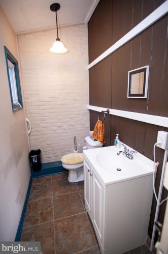 217 Harvey St, Philadelphia PA 19144-3818 exterior