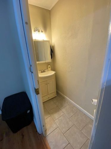 145 Oak Park Rd, Pittsburgh PA 15214-2610 exterior