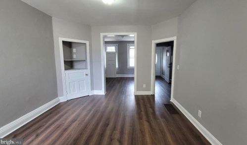 14 Adella Ave, Trenton NJ  08609-2002 exterior