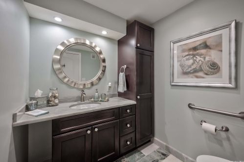 4 Inwood Pl, Huntington Station NY 11747-1519 exterior