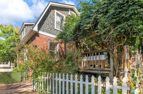 1032 Yale Ave, Saint Louis MO 63117-1823 exterior