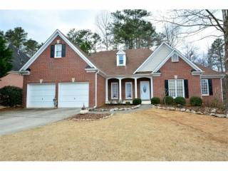 9670 Hunts Pointe Dr, Alpharetta, GA 30022-8499