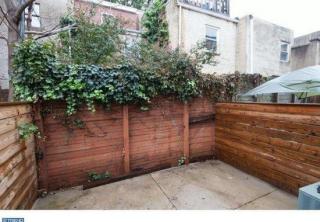 1016 Reese St, Philadelphia PA  19147-4024 exterior