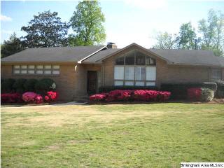 1833 Cedarwood Rd, Birmingham, AL 35216-1713