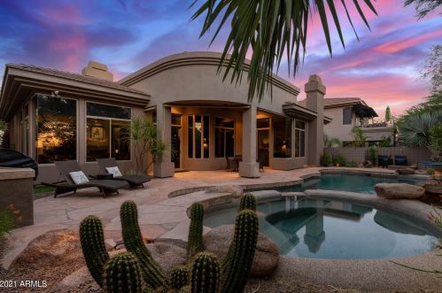 6508 25th Way, Phoenix AZ  85016-8934 exterior