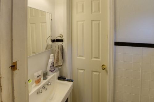 19 Highland Ter, Worcester MA 01602-4202 exterior