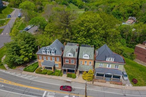 426 Marshall Ave, Pittsburgh PA 15214-3022 exterior