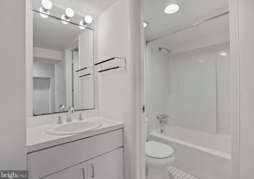 13 9, Washington DC 20001-4427 exterior