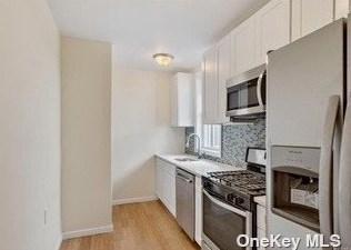 4556 Byron Ave, Bronx NY  10466-1237 exterior