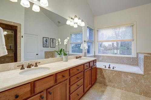 1584 Dresden Dr, Atlanta GA 30341-5263 exterior