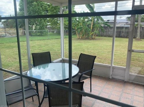 5350 21st Ave, Naples, FL 34116-6812