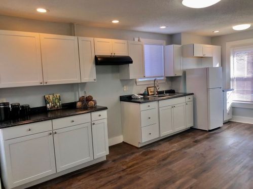 54 Keith St, Springfield, MA 01108-1730