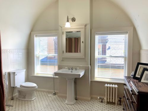 4845 Ellis Ave, Chicago IL 60615-5008 exterior