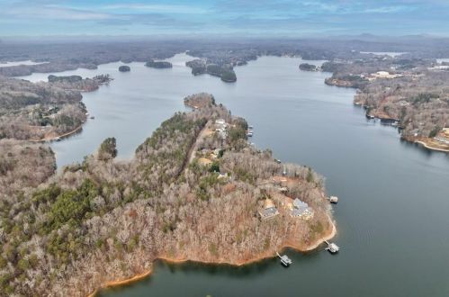 1426 Lakeshore Cir, Gainesville GA 30501-1508 exterior