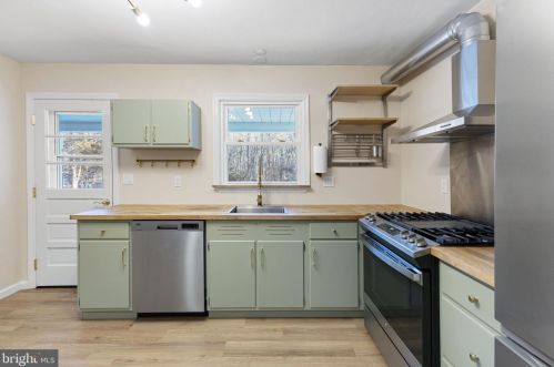 12 Allegheny Ave, Trenton NJ exterior