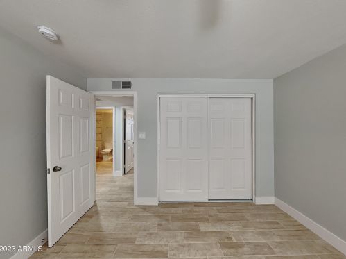 2035 64th Ln, Phoenix AZ  85035-3401 exterior