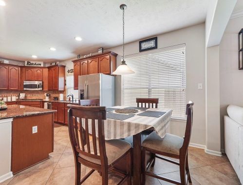 17415 Rainer Vly Ln, Humble TX 77346-8249 exterior