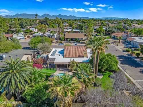 15834 47th St, Phoenix AZ  85032-4227 exterior